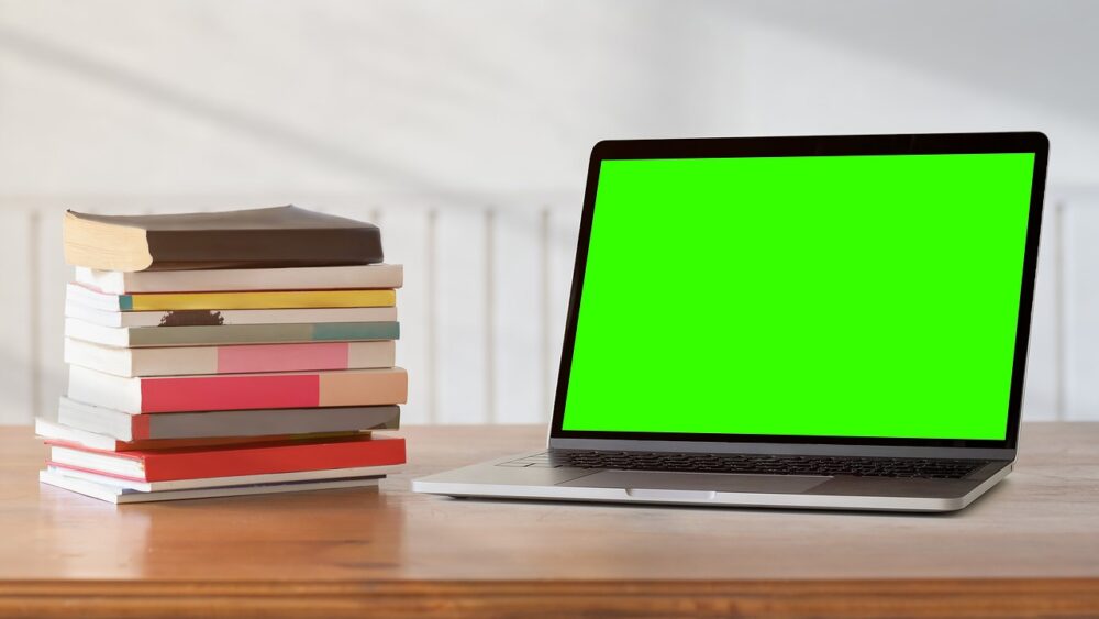 Come bilanciare lavoro e studio durante il corso per diploma online