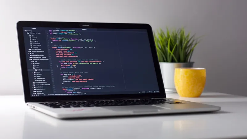 Diploma Perito Informatico Online - Sviluppo Software e Reti